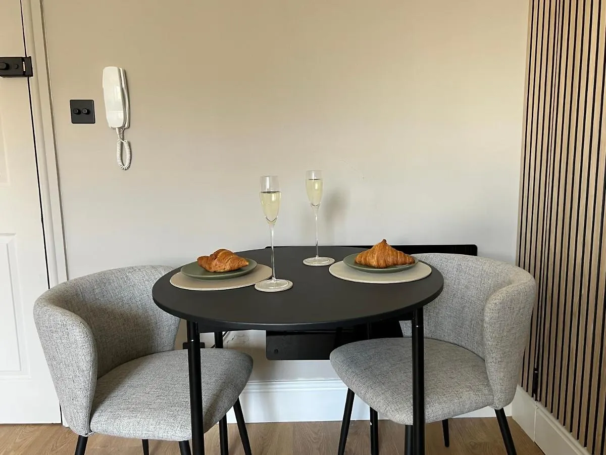 Luxury 1 Bed Flat In Hove Close To The Sea- Soho House Style شقة برايتون